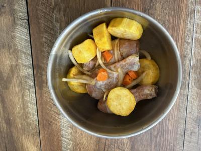 Kepti vištienos blauzdelės su cukinijomis orkaitėje Žingsnis 7