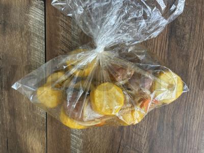 Kepti vištienos blauzdelės su cukinijomis orkaitėje Žingsnis 9