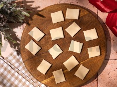 Naujųjų metų eglutė su sūriu ir žolelėmis Žingsnis 1