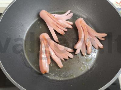 Vaikiška kiaušinienė su dešrelių aštuonkojais Žingsnis 2