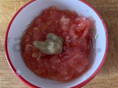 Avokadų, pomidorų ir garstyčių padažas su skyr Žingsnis 3