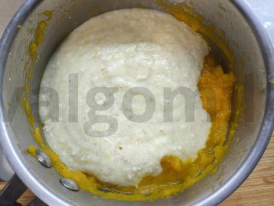 Varškės-moliūgų apkepas su razinomis Žingsnis 5