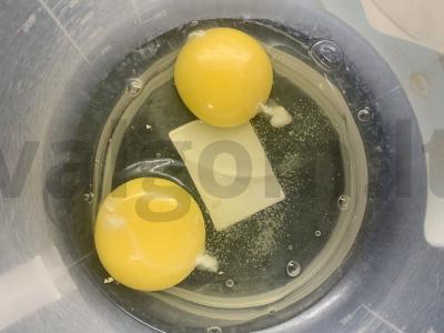 Grietinės pyragas su džiovintomis abrikosais Žingsnis 2