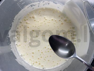 Grietinės pyragas su džiovintomis abrikosais Žingsnis 5