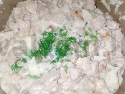 Kiauliena, troškinta su grietine lėtoje viryklėje Žingsnis 7