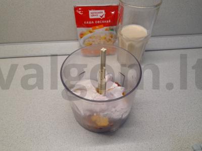 Pieno kokteilis su avižomis ir persiku Žingsnis 2