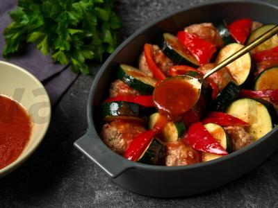 Cukinijų ir mėsos kukulių apkepas Žingsnis 7