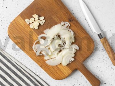 Vištienos šlaunelės lėtojoje viryklėje Žingsnis 1