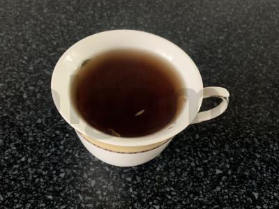 Arbata su šipiniais, juodųjų serbentų uogomis ir rozmarinu Žingsnis 6