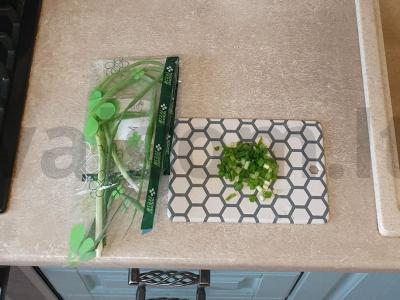 Bulvių blynai su parmezanu ir žaliuosius svogūnais Žingsnis 2