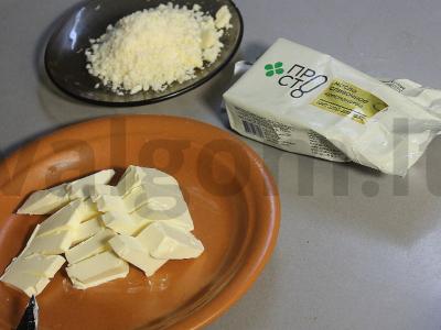 Kalakutų kotletai su sūriu Žingsnis 1