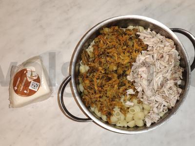 Vištienos šlaunelė su daržovėmis ir makaronais Žingsnis 8