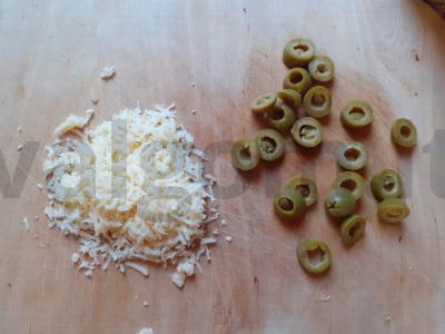 Kiaulienos steikas su sūriu ir alyvuogėmis Žingsnis 3