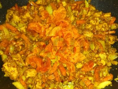 Kumpio plovas su džiovintomis abrikosais ir prieskoniais Žingsnis 7