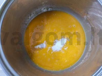 Tortas su sausainiais Žingsnis 1