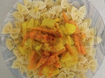 Farfalle su karčiu ir daržovėmis pagrindine nuotrauka