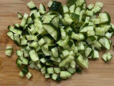 Salotos su žuvies konservais ir kiaušiniu Žingsnis 1