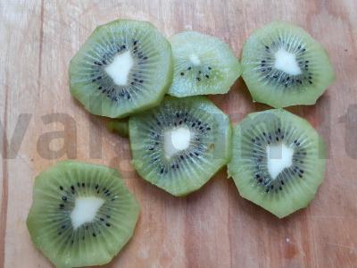 Skrebučiai su kiviais ir jogurtu Žingsnis 2