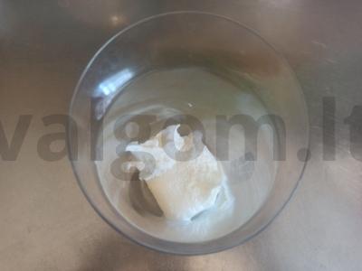 Kavos gėrimas su vaniliniu ledais Žingsnis 2