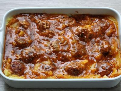 Bulvių košės apkepas su meatballs Žingsnis 9