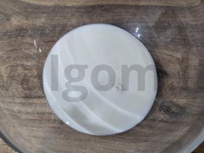 Saldi pyragėliai su vyšniomis ir uogomis ant kefyro Žingsnis 2