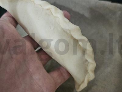 Saldi pyragėliai su vyšniomis ir uogomis ant kefyro Žingsnis 10