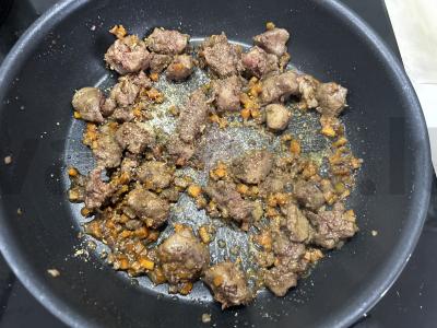 Troškinta kepenėlė su daržovėmis grietinėlėje Žingsnis 3