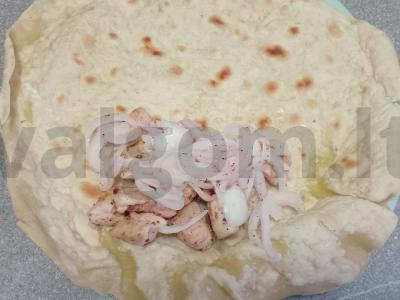 Šašlykas su vištiena, marinuotais svogūnais ir varškės sūriu Žingsnis 5