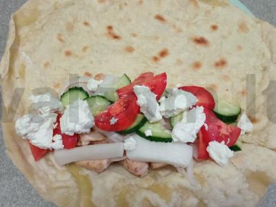 Šašlykas su vištiena, marinuotais svogūnais ir varškės sūriu Žingsnis 9