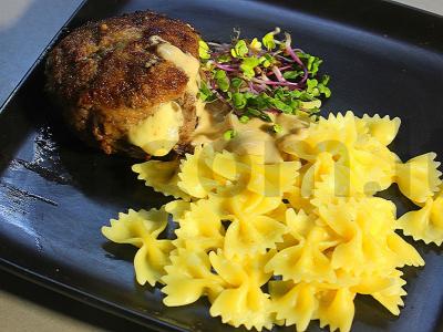 Jautienos kotletai su grybų įdaru ir sūriu pagrindine nuotrauka