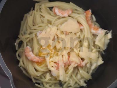 Spagečiai su krevetėmis grietinėlės padaže Žingsnis 5