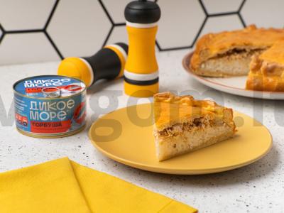 Pyragas su rauginta pienu, lašiša ir ryžiais pagrindine nuotrauka