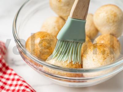 Bananiniai spurgos iš dviejų ingredientų oro grilyje Žingsnis 5