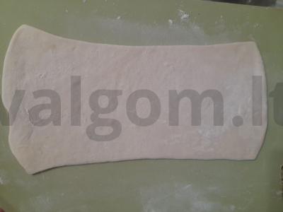 Rulėliai su varškės-grietinės įdaru ir saldžiuoju pienu Žingsnis 3