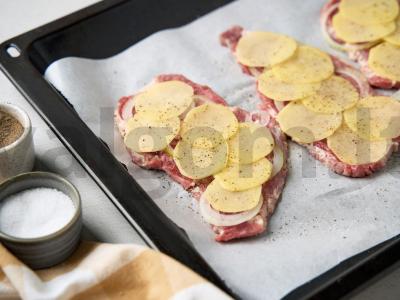 Prancūziškas mėsos patiekalas su cukinijomis Žingsnis 4