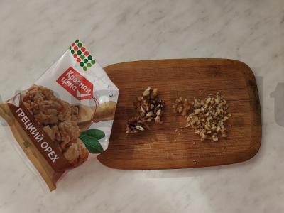 Vištienos filė ritinėliai su dilgėlėmis ir graikiniais riešutais Žingsnis 3