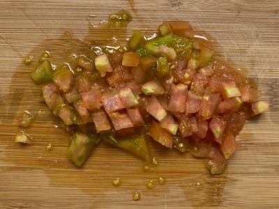 Spagečiai su paprikomis, pomidorais ir česnaku Žingsnis 3