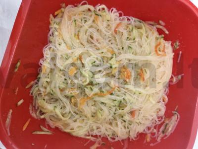 Funchosa su daržovėmis ir česnaku Žingsnis 5