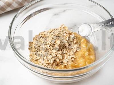 Bananų šokoladinis sausainis oro grilyje Žingsnis 2