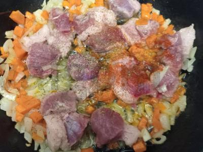 Spagečiai su svogūnais, morkomis ir antis filė Žingsnis 5