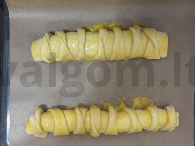 Sluoksniuotos tešlos ritinėliai Žingsnis 2