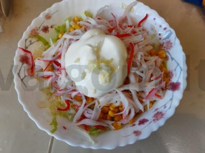 Salotas su krabų mėsa ir krabų mėsa Žingsnis 7