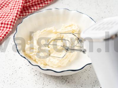 Belgų vafliai su žemės riešutų sviestu Žingsnis 1