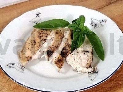 Aštrus vištienos krūtinėlė su kaulu pagrindine nuotrauka