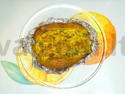 Keptas bulvės su delikatesine ikra pagrindine nuotrauka