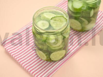 Marinuoti agurkai riekelėmis žiemai Žingsnis 5