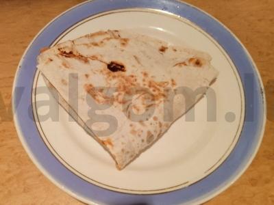 Karpadų ir sūrio vokelis pagrindine nuotrauka