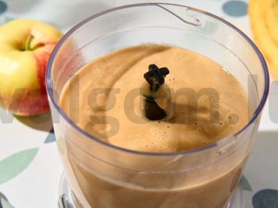 Obuolių-bananų smoothie su žaliąja arbata Žingsnis 4