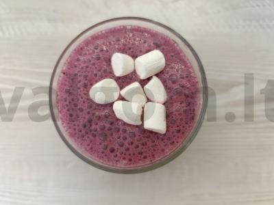 Mėlynių kokteilis su bifilaisu pagrindine nuotrauka