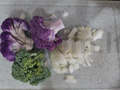 Kepti koldūnai su lašiša ir brokoliais Žingsnis 1